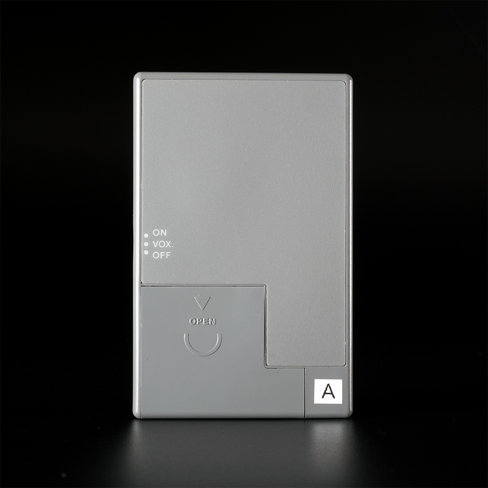 カード型電池式盗聴器
